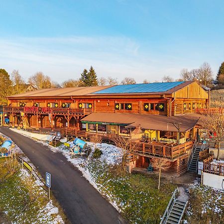 Sport-Hotel Sibenicni Vrch Mnichovice المظهر الخارجي الصورة