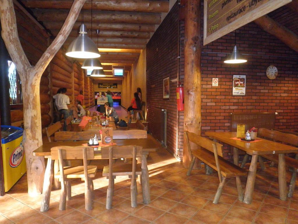 Sport-Hotel Sibenicni Vrch Mnichovice المظهر الخارجي الصورة