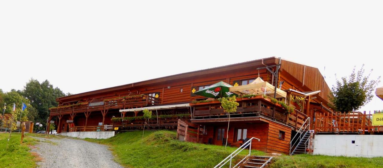 Sport-Hotel Sibenicni Vrch Mnichovice المظهر الخارجي الصورة
