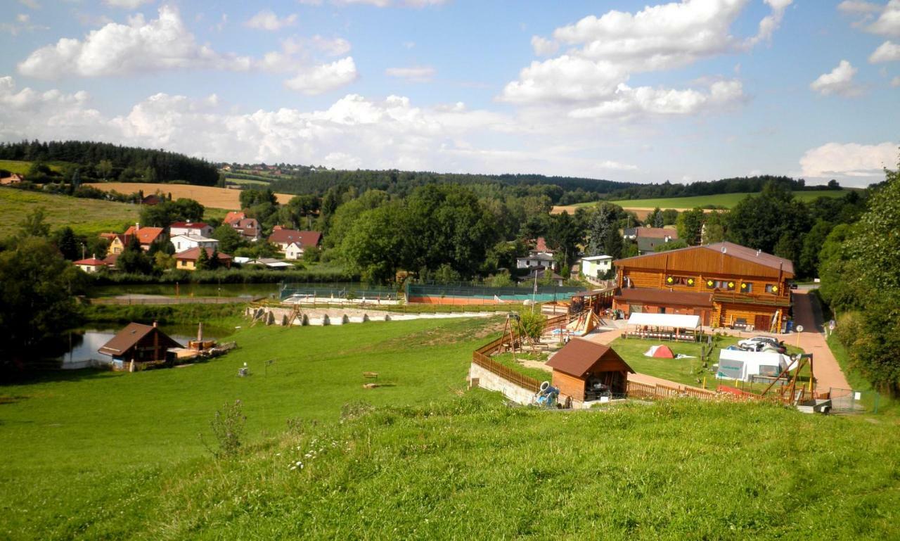 Sport-Hotel Sibenicni Vrch Mnichovice المظهر الخارجي الصورة